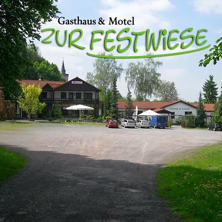 Gierstädt Motel Zur Festwiese מראה חיצוני תמונה