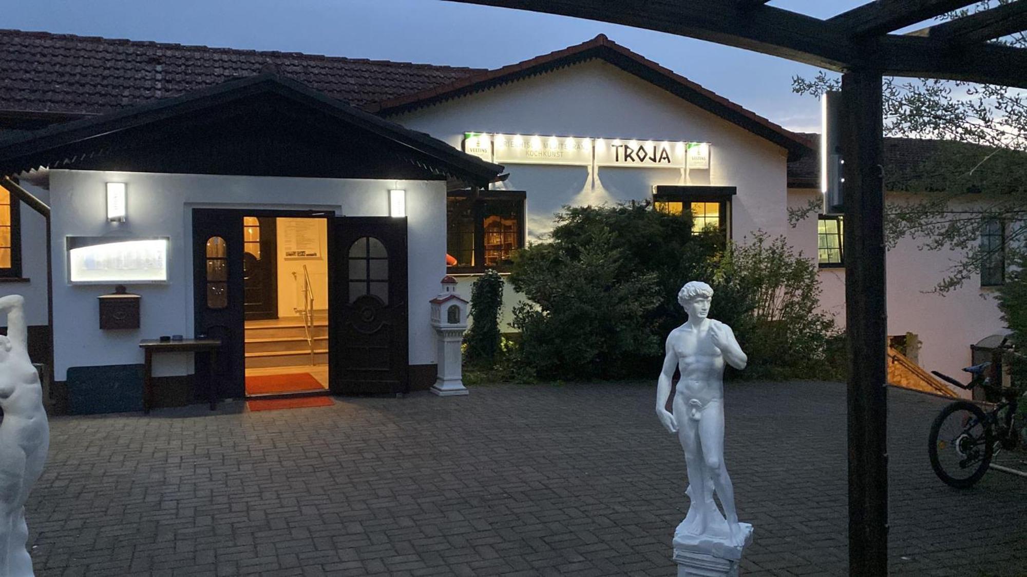 Gierstädt Motel Zur Festwiese מראה חיצוני תמונה