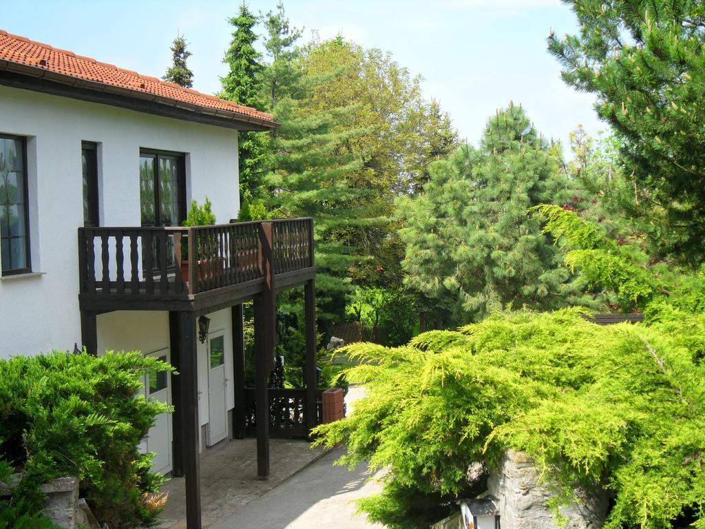 Gierstädt Motel Zur Festwiese מראה חיצוני תמונה